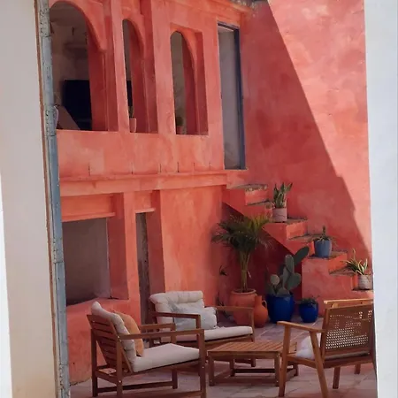 Rosie's Garden 3* Bocairent